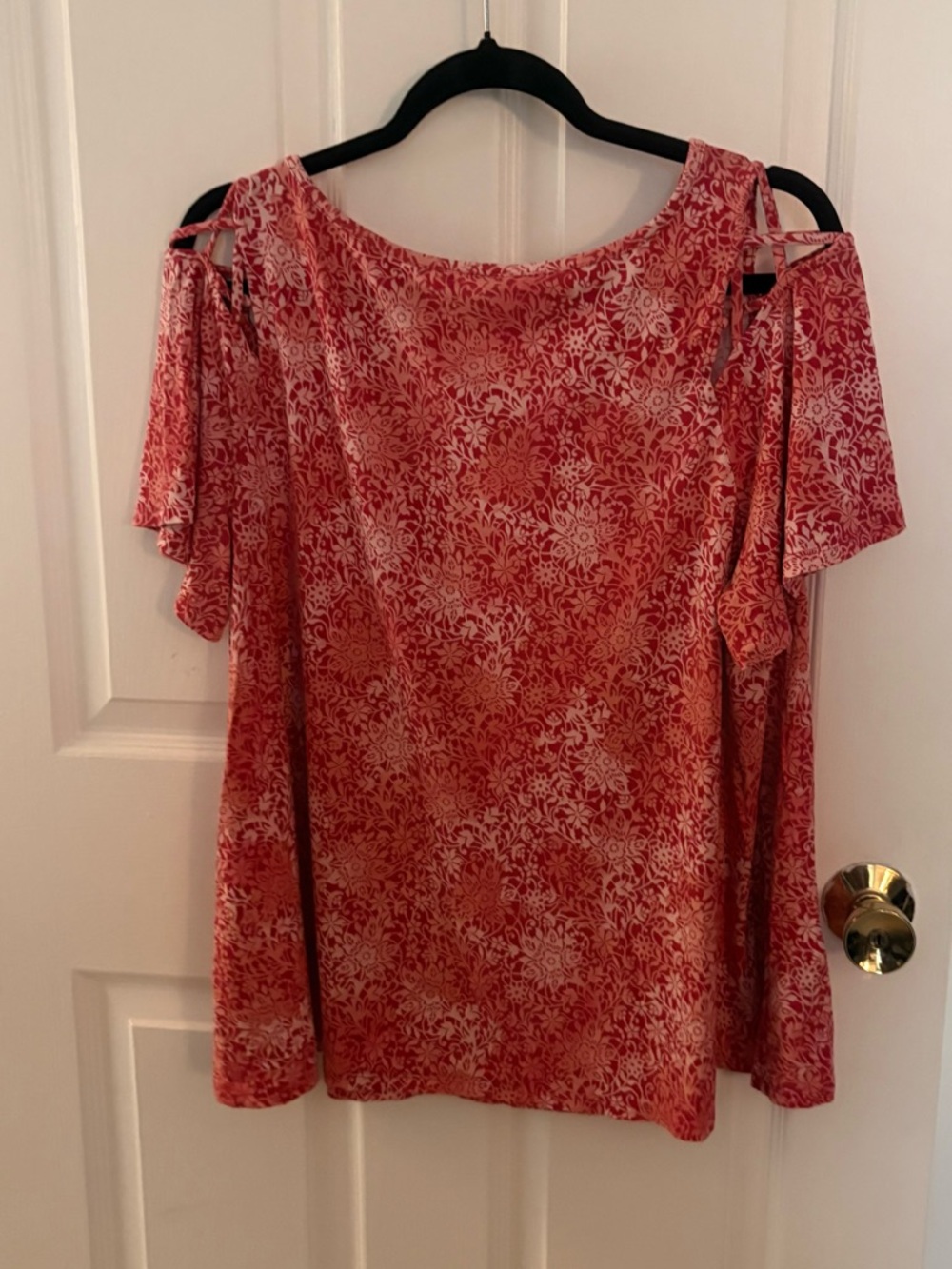 Westport Cold-Shoulder Floral Print Tunic in Pink Shades - Picture 4 of 10